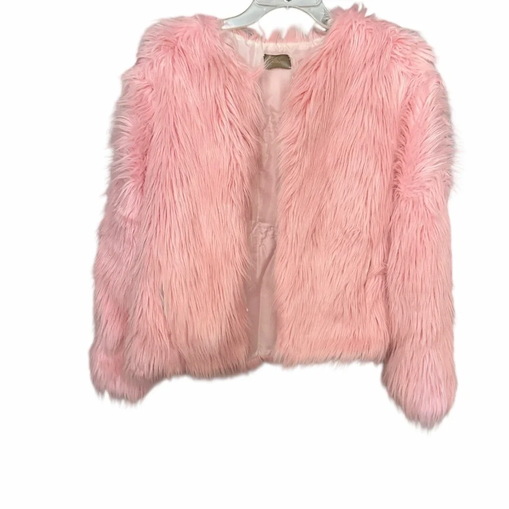 Luxurious Pink Faux Fur Teddy Jacket with Embellished Design - Picture 2 of 3